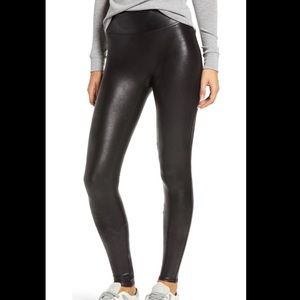 Never worn! Spanx Faux Leather Leggings, Small